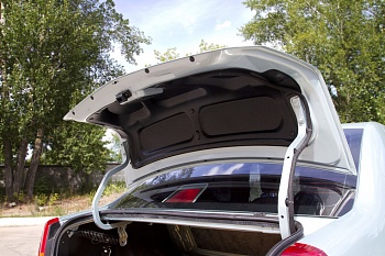 Обшивка внутренней части крышки багажника Renault Logan 2004-2010